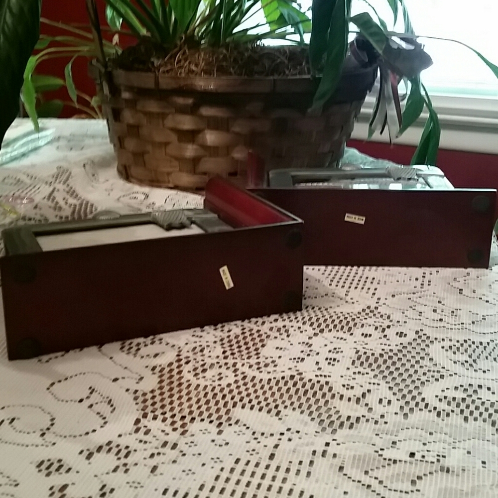 Bookend Photo Frame - Picture 5 of 7